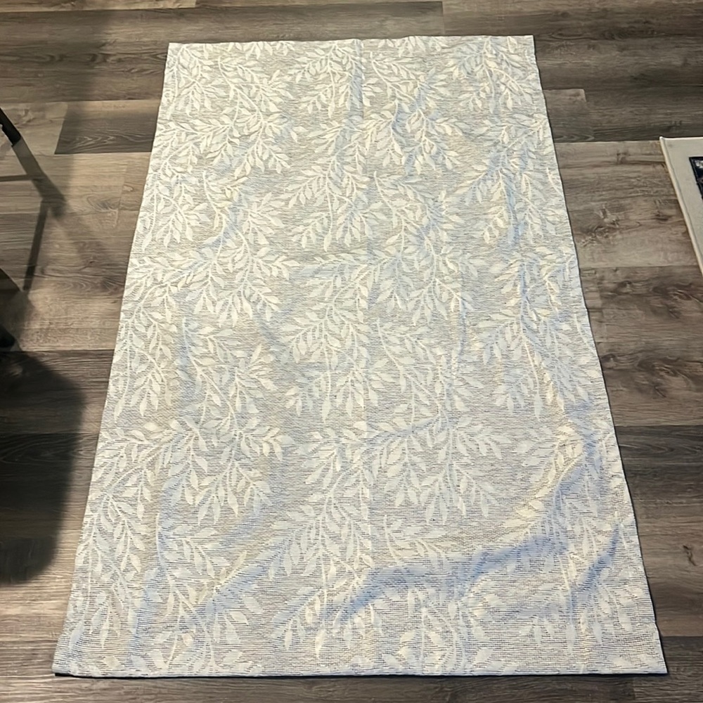 Bedroom curtain